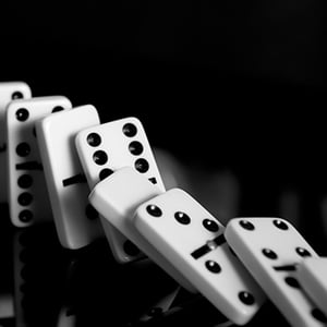 Domino-1